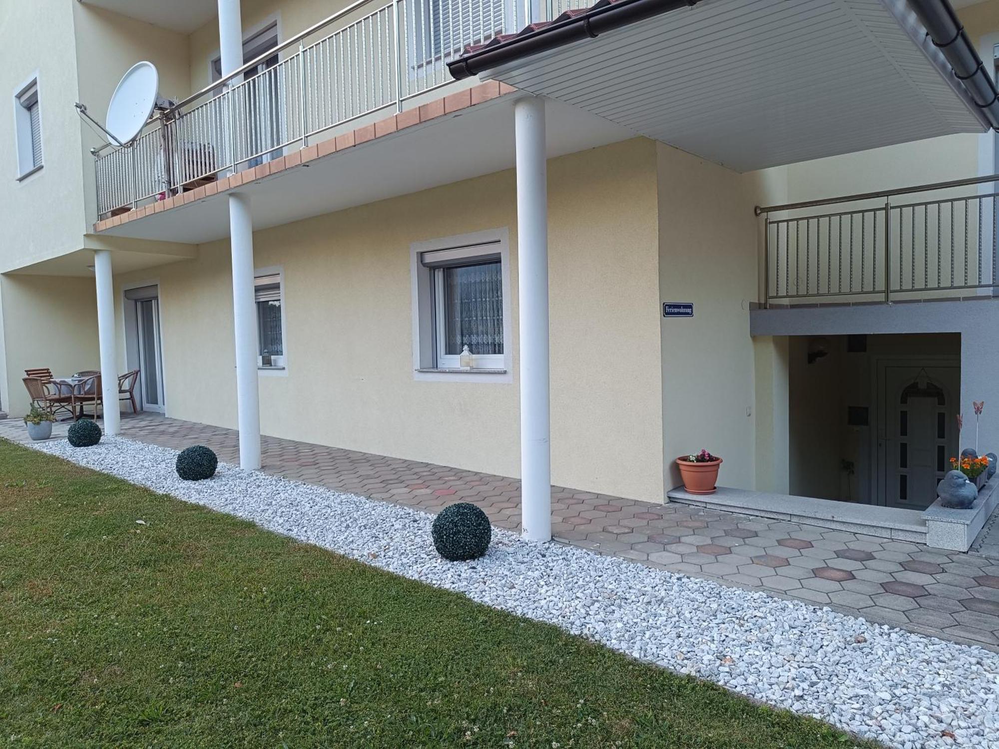Ella Ferienwohnung Arnoldstein Zewnętrze zdjęcie